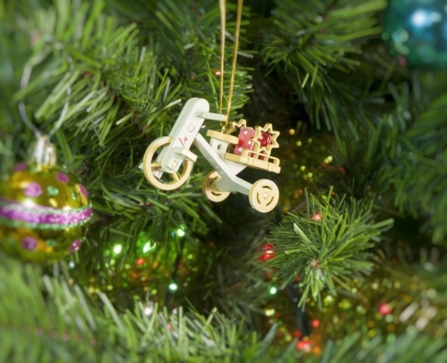 Елочная игрушка - Детский велосипед с багажником 1013 Star